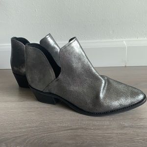 Steve Madden Austin Booties
